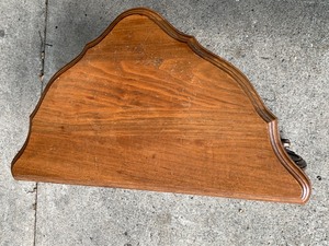 lot 200 image: Petite Console Half Table