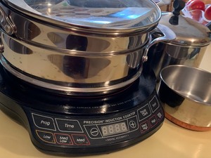 lot 196 image: Cookware Items
