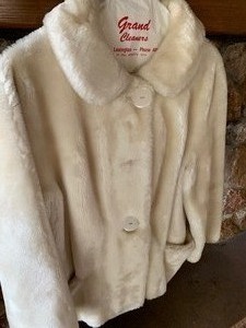 lot 191 image: Vintage Childrens Faux Coat