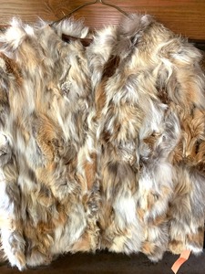 lot 190 image: Ladies Fur Coat and Matching Hat