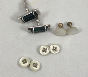 lot 23 image: Lot of Vintage Cuff-links