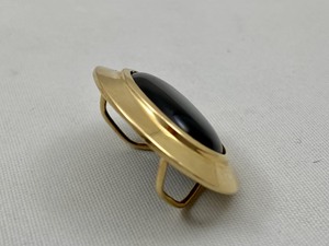 lot 53 image: 14k Yellow Gold & Onyx Pendant