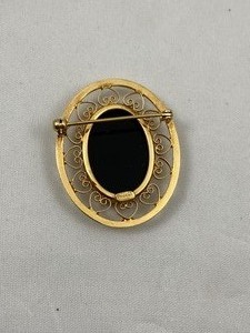 lot 80 image: Vintage Catamore 12k Gold Filled Brooch w Black Stone