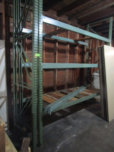 lot 115 image: TEARDROP PALLET RACKING