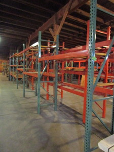 lot 117 image: TEARDROP PALLET RACKING