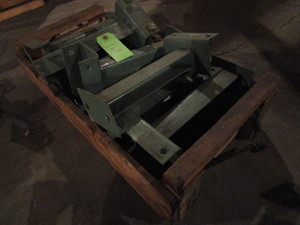 lot 168 image: TEARDROP PALLET RACKING WALL SPACERS