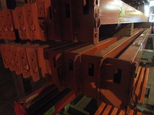 lot 181 image: TEARDROP PALLET RACKING CROSS BEAMS - LOOSE