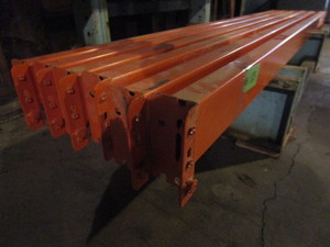 lot 183 image: TEARDROP PALLET RACKING CROSS BEAMS - LOOSE
