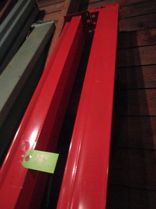 lot 194 image: TEARDROP PALLET RACKING CROSS BEAMS - LOOSE