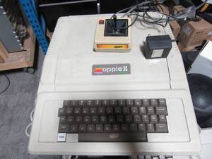 Vintage Apple Lot Multiple Items&nbsp see photos
