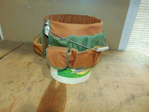 lot 46 image: Bucket Tool Pouch