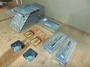 lot 112 image: Lot of Misc. Traps