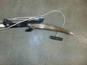 lot 127 image: Hand Operated Pole Saw