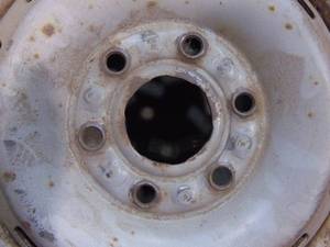 lot 180 image: (4) Truck Rims