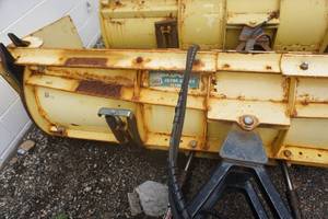 Snow Wolf Ultra Series Ultra 108 Universal Skid Loader Mount 9 Snow Pusher Snow Plow