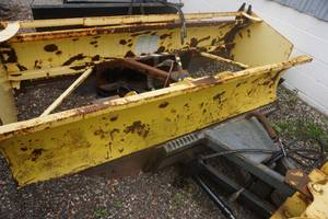 Snow Wolf Ultra Series Ultra 108 Universal Skid Loader Mount 9 Snow Plow