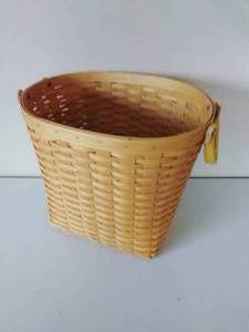lot 78 image: Longaberger Leather-Handled Basket