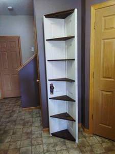lot 7 image: SUPER COOL Door Corner Shelf