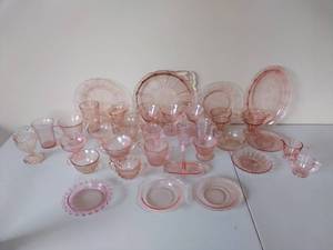 lot 140 image: HUGE Collection of Pink Depression Glass