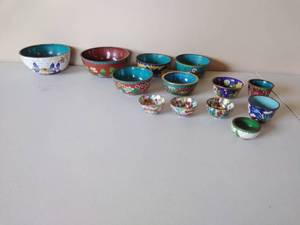 lot 156 image: Thirteen Cloisonn-Style Bowls