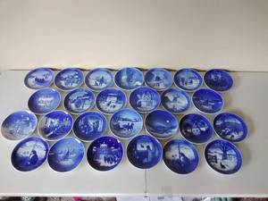 lot 176 image: Fifty-Three 7 Royal Copenhagen Plates (1960 & Newer)