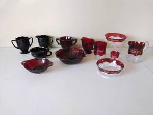 lot 191 image: Collection of Vintage Red Glassware