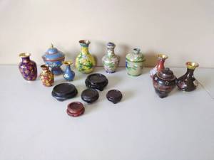 lot 196 image: Ten Cloisonn-Style Pieces