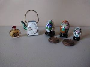 lot 199 image: Five Cloisonn- & Asian-Inspired Pieces