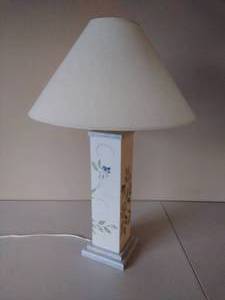 lot 310 image: Three Tabletop Lamps & Four Shades