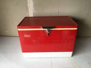 lot 227 image: Vintage Coleman Cooler