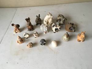 lot 229 image: Ceramic Animal Figurines