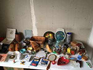 lot 247 image: Large Lot of Vintage and Antique Collectibles and Toys