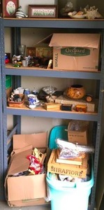 lot 258 image: Lot of Misc. Decor and Collectible Items