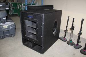 lot 124 image: Mackie Active Subwoofer SWA1501 with On Stage Stands Speaker Stand