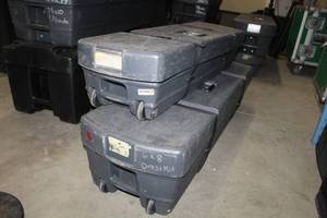 lot 212 image: Draper 6x8ft. Fastfold Screen and Dress Kit