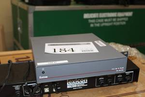 lot 184 image: extron P2 DA 6 Plus VGA Splitter