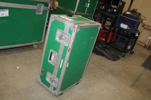 lot 140 image: Rolling Road Case