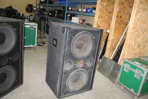 lot 93 image: JBL Dual 18in. Subwoofer Professional Series SR Series II Stereo Speaker SR4719A