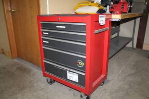 lot 272 image: Rolling Metal Tool Box Cabinet 5-Drawer