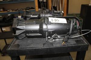 lot 146 image: Etc Source Four Stage Light 19-degree