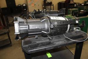 lot 148 image: Etc Source Four Stage Light 26-degree