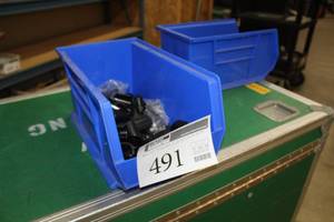 lot 491 image: Microphone Standard Clips