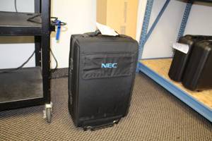 lot 516 image: Rolling Travel Case with Handle
