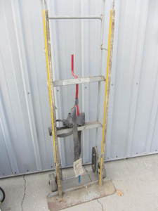 lot 105 image: Appliance Dolly