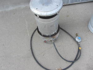 lot 109 image: Contractors LP Heater