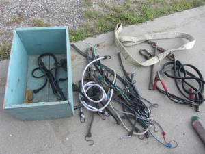 lot 113 image: Jumper Cables, Bungees