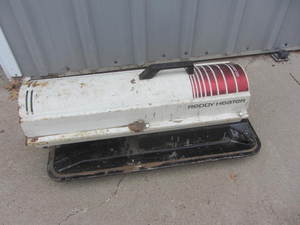 lot 30 image: Reddy Heater