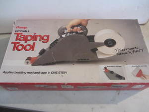 lot 12 image: Homax Taping Tool