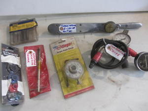 lot 21 image: Tools with Torque Wrench