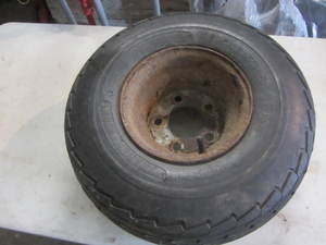 lot 166 image: Trailer Tire